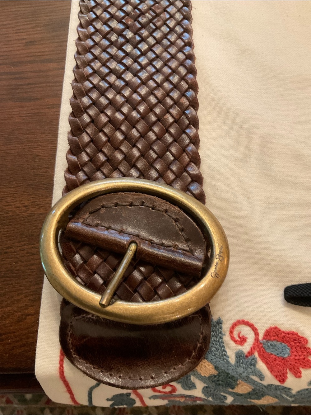 Fantastic Jessica Simpson Brown Leather Woven Belt. Size L, 44.5” x 3+”.